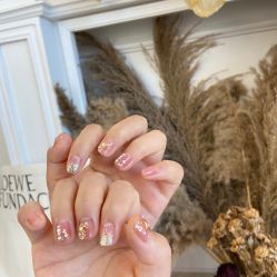 -Nail Romance·美甲罗曼史