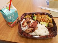 -全家便利店(莲花池东路店)