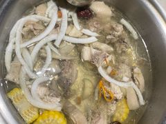 -喃喃椰·糟粕醋·椰子鸡火锅(七堡花园店)