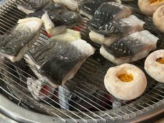 -围炉肉舍•炭烤活鳗•丹东海鲜烤肉(步行街店)