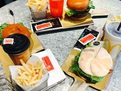 -麦当劳(新王府井店)