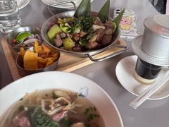 火车头米线-SUSU·苏苏(四合院创始店)