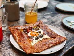 鸡蛋蘑菇熏肉荞麦可丽饼-RAC BAR(安福路店)