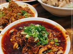 -中和裴氏蹄花(府河路店)