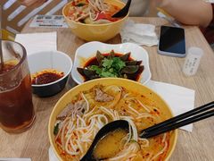 -谭仔米线(皇庭广场店)