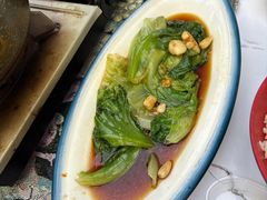-刘姐啤酒鱼民族演艺餐厅(西街总店)