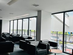 -上海宝信宝马4S店