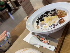 -RUXU入续糖水铺与包(卓悦中心店)