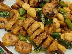 -闯关东东北农家菜(崂山石老人店)