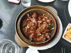 石锅牛筋腩-云中小雅
