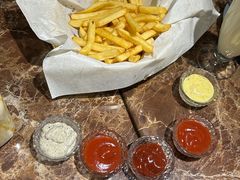 -Let'sBURGERplus·非常创意汉堡(三里屯店)