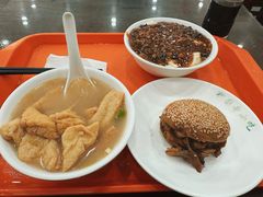 -护国寺小吃(左家庄店)