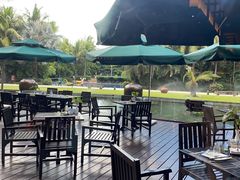 -三亚湾海居铂尔曼度假酒店