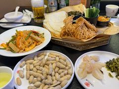 -丁里羊肉小镇(天鹅湖总店)