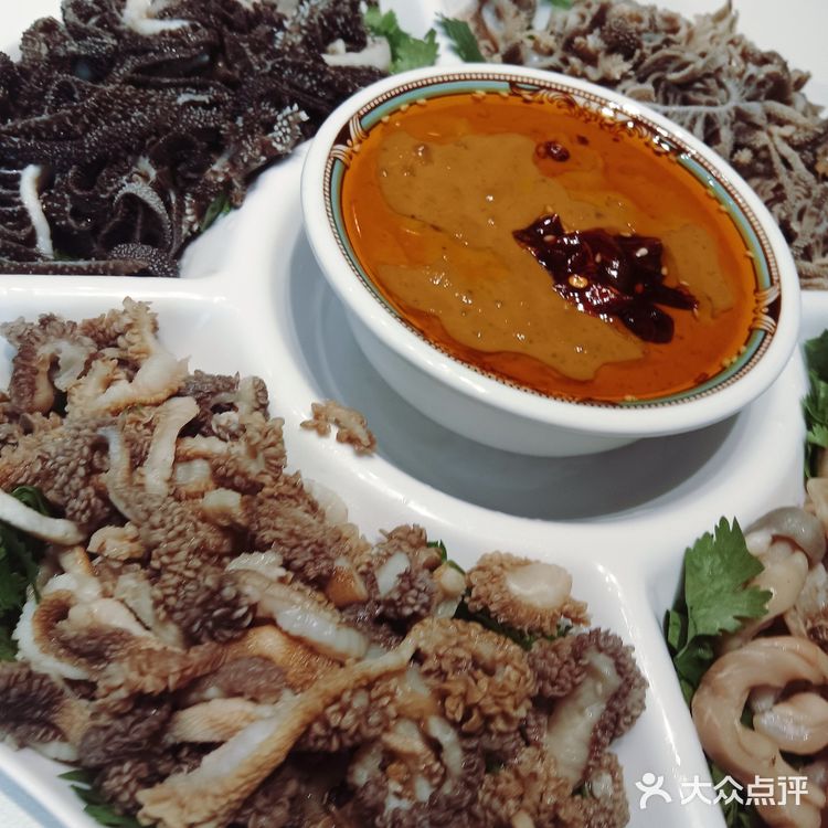 51天穆掌勺人新店开业，现试营业中。[呲牙]