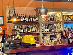 -SISTERS BAR RESTAURANT川意酒馆(嘉善老市H楼店)