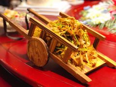 -皇冠明珠鱼翅楼(水上公园店)