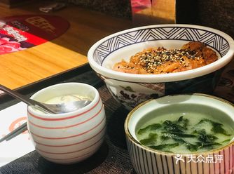 市中心偏南绝佳购物吃饭，集于一体的综合性休闲场所