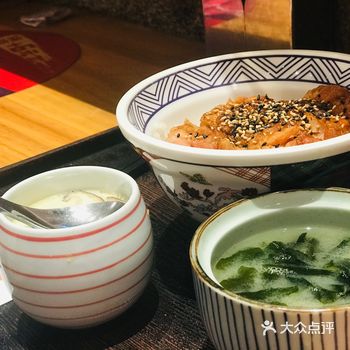 市中心偏南绝佳购物吃饭,集于一体的综合性休闲场所