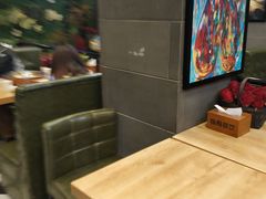 -愉肴麻辣香锅(中山路店)