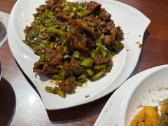 怪味牛柳-恩宏德餐馆(平山道店)