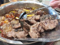 -肖肖酸萝卜鱼火锅(总店)