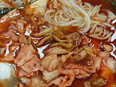 -二钢串叔麻辣烫(华龙大厦店)