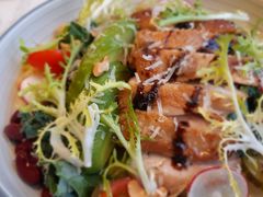 牛油果烤鸡精选沙律配酸奶&nbsp;汁-卡朋西餐(较场西路店)