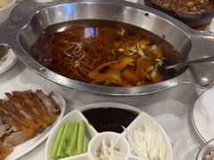 -鑫巴蜀小镇 · 水煮鱼专研店(玉桥店)