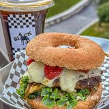 济南！在济南！这家贝果汉堡太太太好吃了！