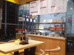 -禧凰·老上海白斩鸡辣肉面店