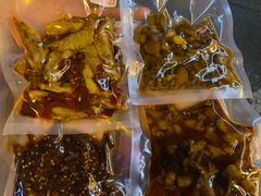 -鑫记婆婆兔·成都特产·兔头手撕兔(太古里店)