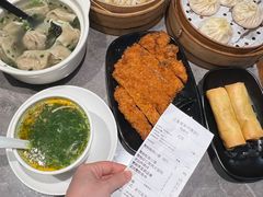 -莱莱小笼·乔艾