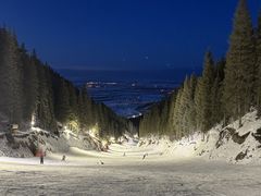 -丝绸之路山地度假区滑雪场