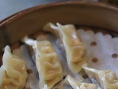 -皇马海口湾海景酒店(万绿园秀英港店)