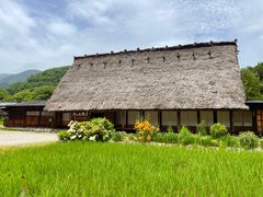 -白川乡与五箇山的合掌构造村落