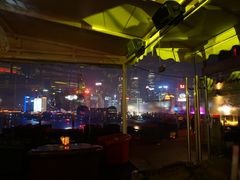 室内落地玻璃墙-罗斯福色戒酒吧(外滩店)