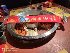 -谭鸭血老火锅(龙湖宝山天街店)