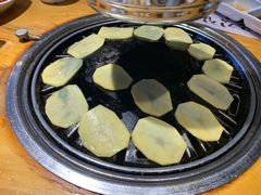 -唯成•韩国炭火烤肉 유성고기