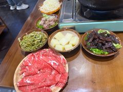 -黔有有贵州酸汤夺夺粉火锅(五味十字店)