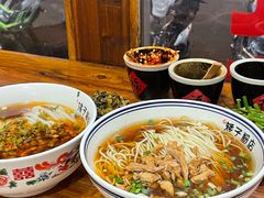 -矮子粉店1985·长沙米粉(湘春路店)