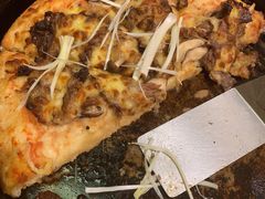 -必胜客(WOW黄骅华贸店)