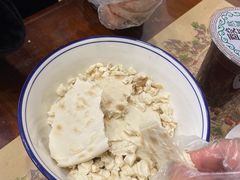 掰馍-老乌家特色小炒泡馍(大皮院店)