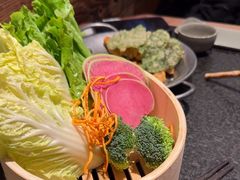 -三出山火锅(南京万象天地店)