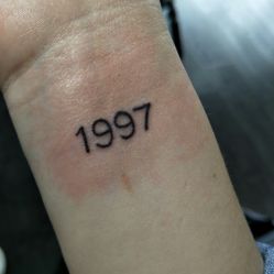 点击看大图 -刺客纹画纹身·洗纹身·穿孔饰品