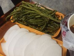 -地锅公社·现炒地锅鸡·地锅鱼·夜宵(罗锦路店)