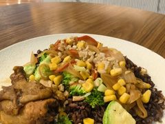 -POKEE VIA&Brunch·维娅(重庆来福士店)