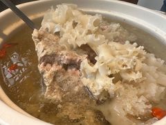 -鑫悦楼煎蟹·16年海鲜大排档