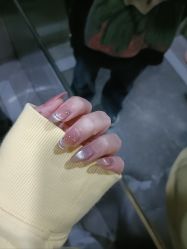 -爱纶美·美甲美睫半永久