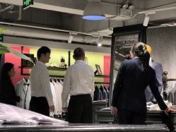 -BRANS PORO布朗斯伯勒西装高级定制·瑞璞西装(金陵店)